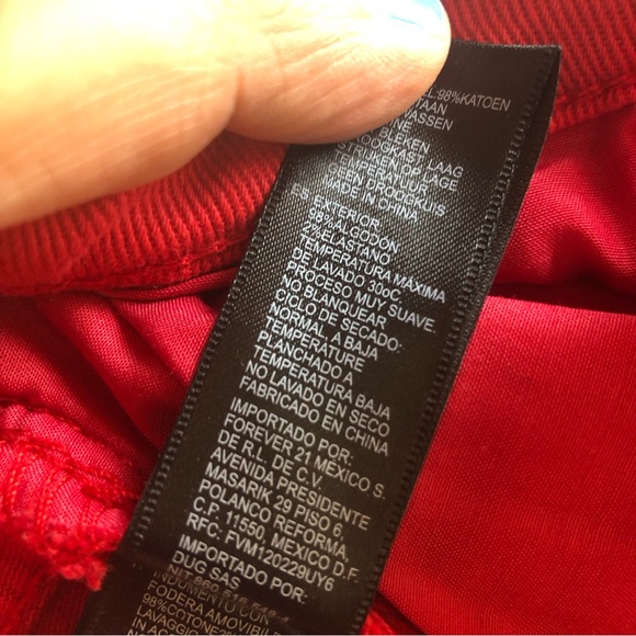 Forever 21 Women’s Size 30 Red Studded Capri Jeans Pants Stretchy Skinny Fit - Picture 8 of 16